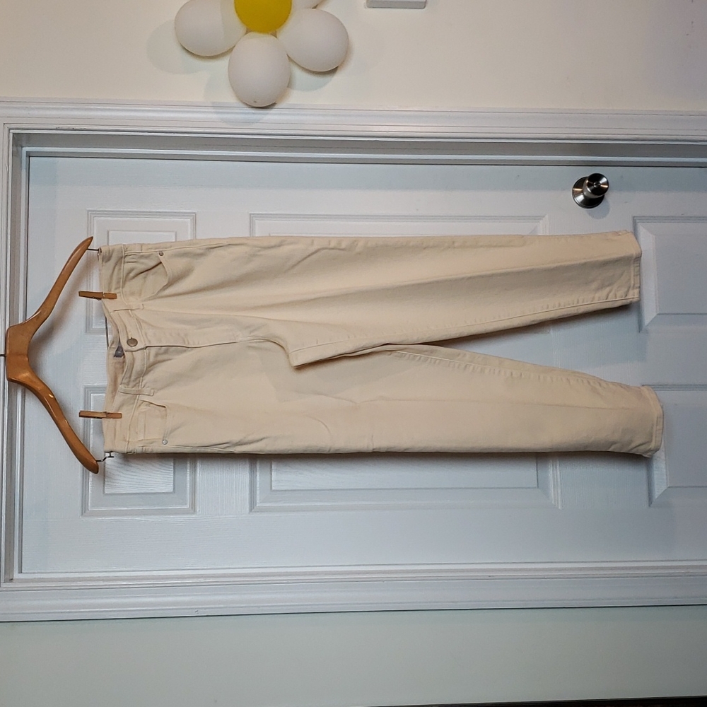 Athleta Cream Straight-Leg Jeans